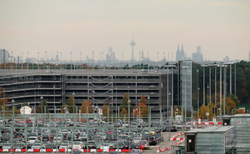 Reptéri parkolás – olcsóbb, mint taxival kimenni