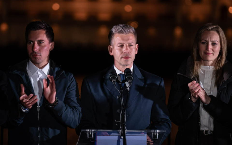 Magyar Péter: történelmi jelentőségű törvénycsomagot nyújtottak be az Országgyűlésnek