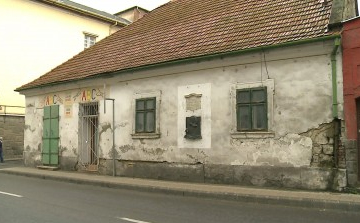 ELŐVIGYÁZATOSSÁGI INTÉZKEDÉS A LENKEY-HÁZNÁL