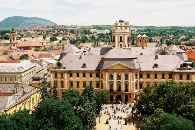 Nem szerencsés főiskolai összevonásokat emlegetni