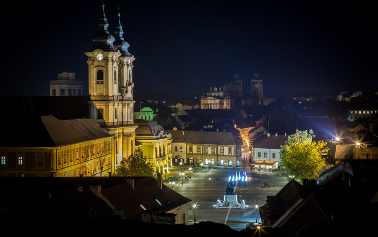 EGER VALÓBAN MINDENKIÉ