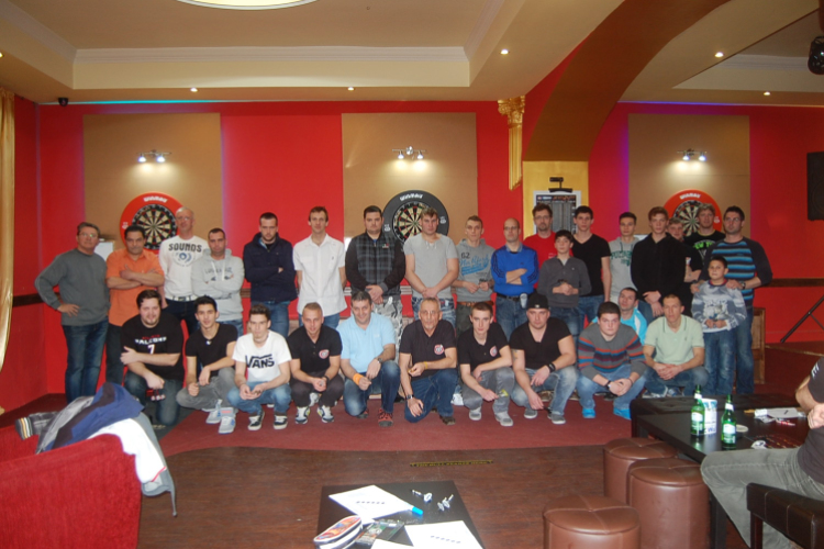 LONDON BÁR és DARTS CLUB Darts verseny 2015. február 8. vasárnap