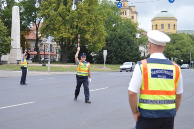 FORGALMAT IRÁNYÍTOTTAK EGERBEN 