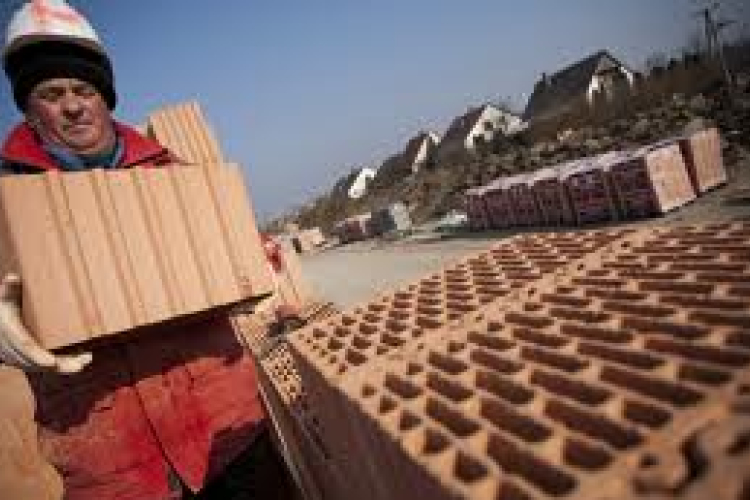 Varga: őszre várható konkrétum a lakásépítésekről 