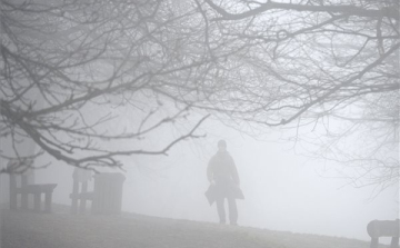 Többfelé sűrű ködre figyelmeztet a meteorológiai szolgálat