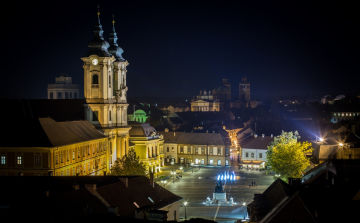 ÖNKORMÁNYZATI TÁMOGATÁSOK: EGER SZÍNES PROMGRAMOT KÍNÁL MINDENKINEK