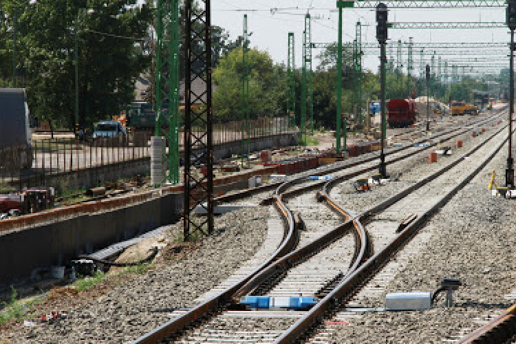 Bővülő vasúthálózat uniós támogatással