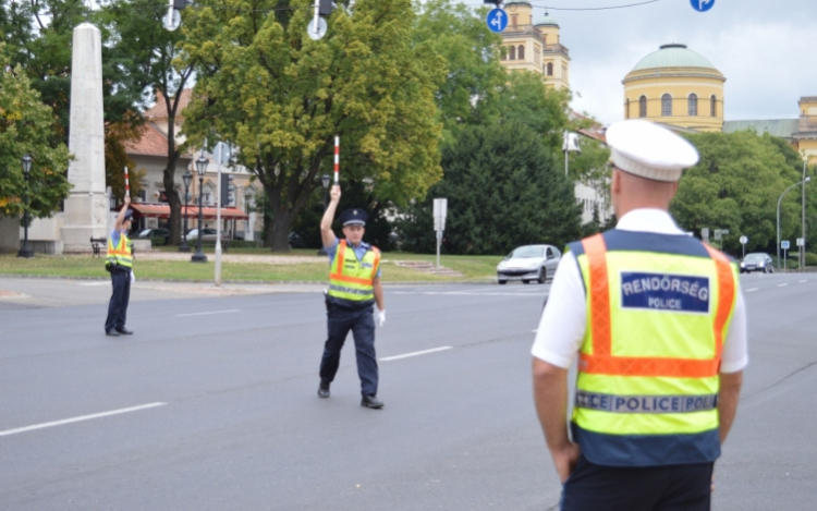 FORGALMAT IRÁNYÍTOTTAK EGERBEN 