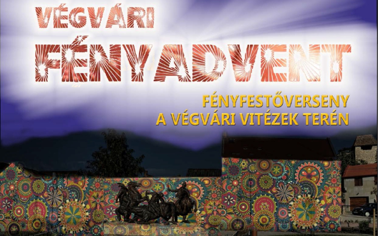 VÉGVÁRI FÉNY-ADVENT EGER SZÍVÉBEN, MÉZESKALÁCS HÁZAK A VÁROSHÁZÁN